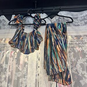 Entro 2 Piece Set Colorful Wide Leg Pants and Cropped Top Size Medium Worn Once